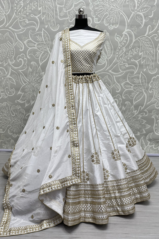 Pure Chinon Dupatta and Silk Crafted in metalic Sequins 9mm with zari Embroidery Flaired Partywear Lehengacholi