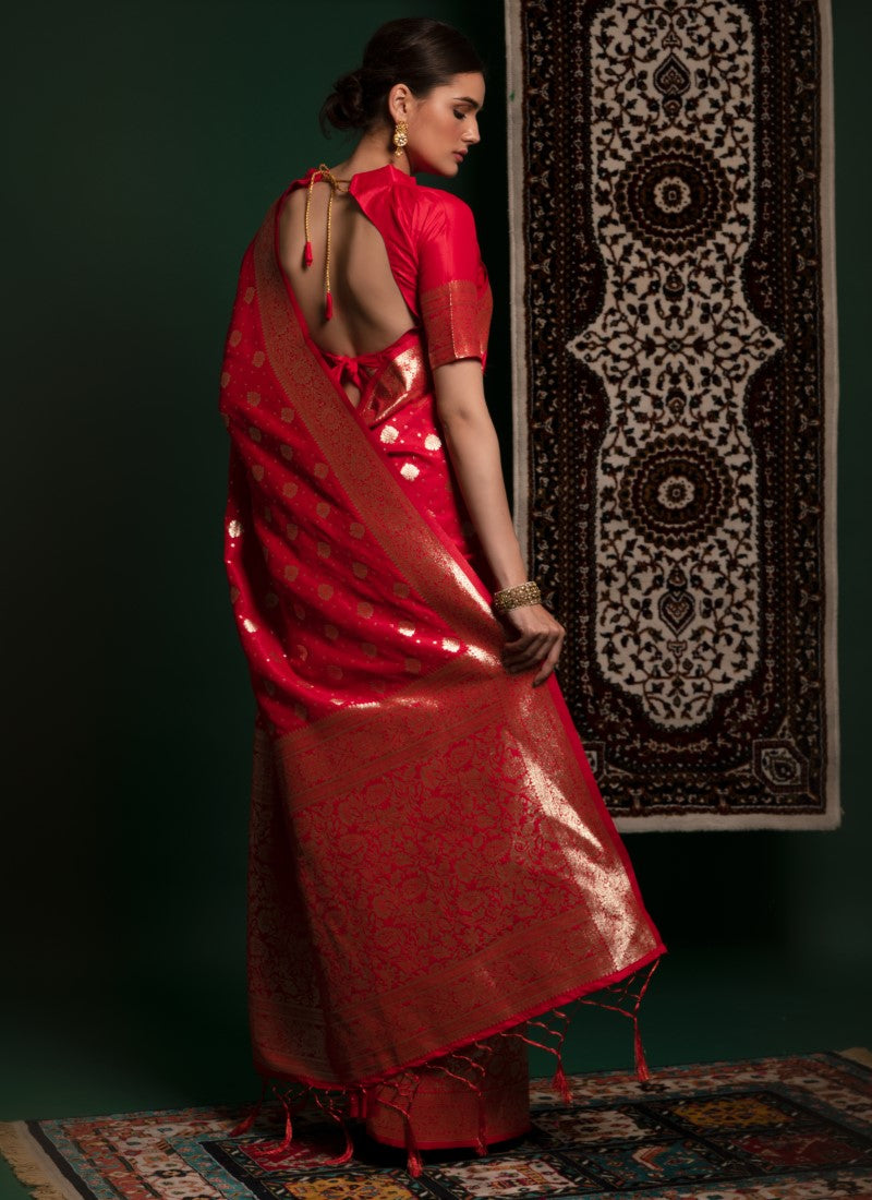 Silk Crafted with selected Zari and dhaga matching extra ordinary Silk Saree Red