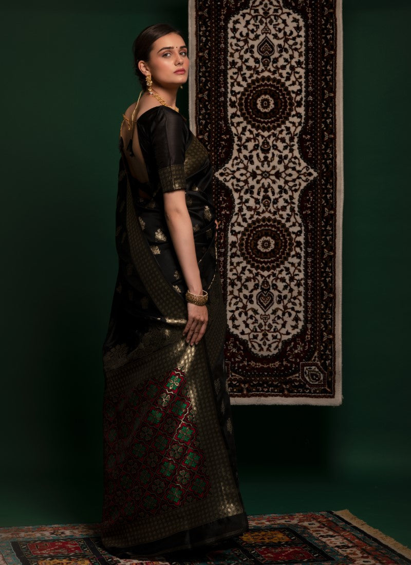 Silk Crafted with selected Zari and dhaga matching extra ordinary Silk Saree Black