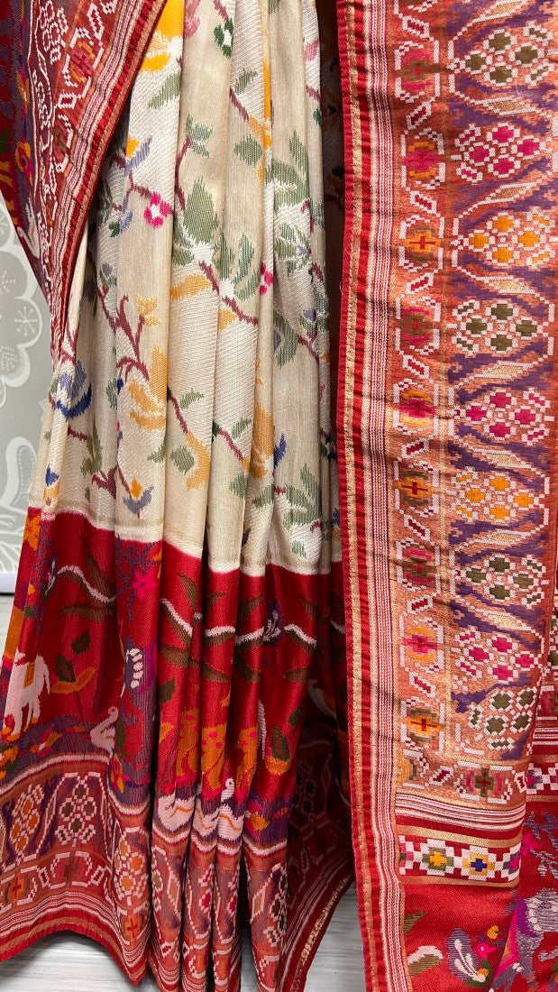 Pure Meena Silk and Dyed Silk Thread Crafted Authentic Patola Saree Red