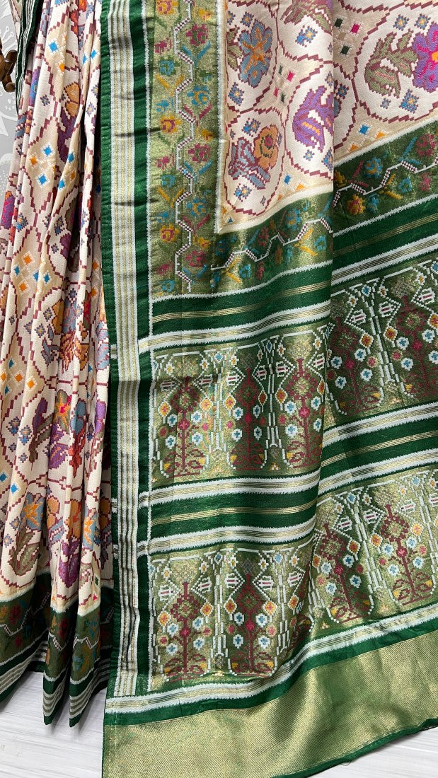 Hand Dyed Meena Silk Thread Crafted Authentic Patola Saree Green