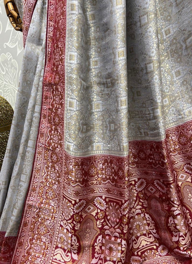 Smooth Jecquard silk weaving in different Zari silk Saree with blouse