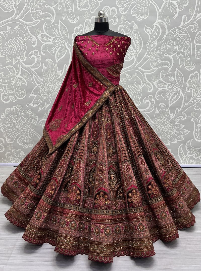 Double dupatta and Six meter Flaired  Crafted with various embroidery patterns bridal Lehengacholi