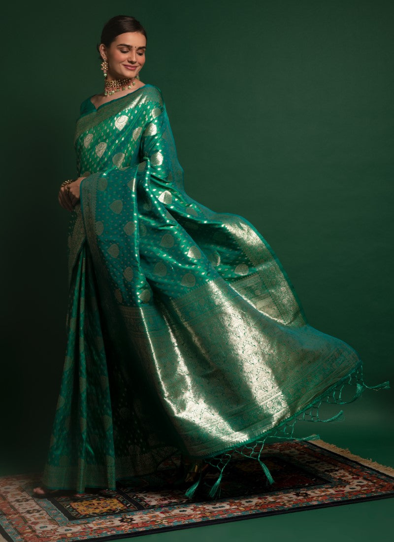 Silk Crafted with selected Zari and dhaga matching extra ordinary Silk Saree Green