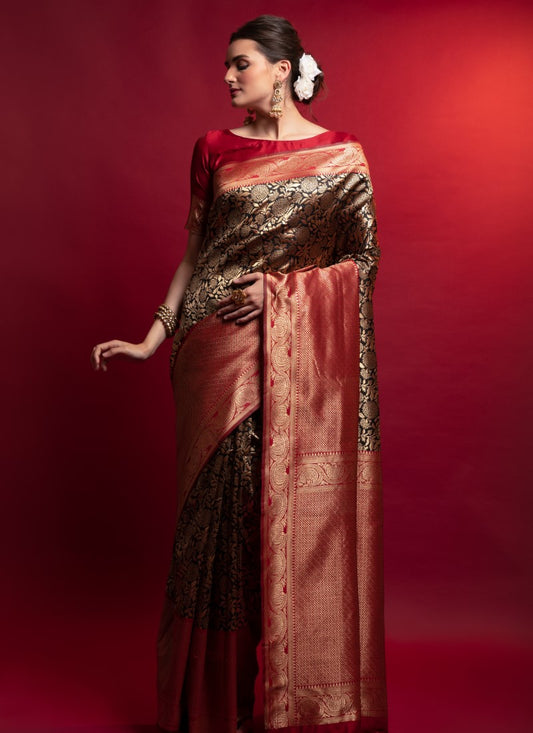 Silk Crafted with selected Zari and dhaga matching extra ordinary Silk Saree Red