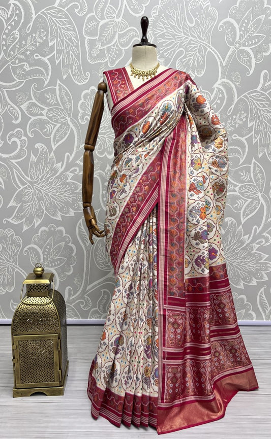 Pure Meena Silk and Dyed Silk Thread Crafted Authentic Patola Saree Pink