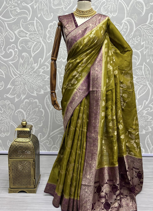 Mustard Elegant and Sophisticated made Silk Saree with Blouse