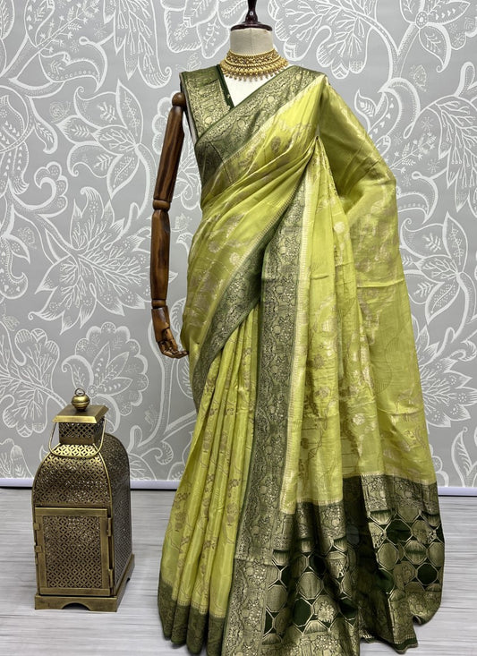 Yellowest Green Elegant and Sophisticated made Silk Saree with Blouse