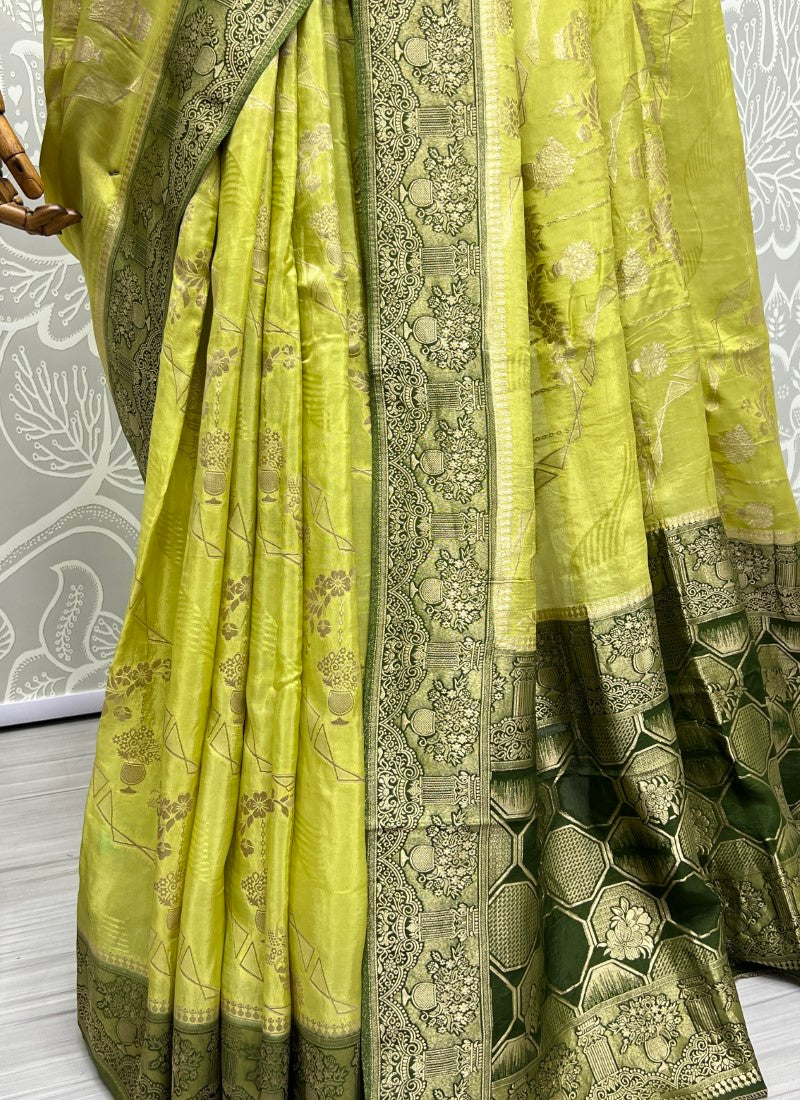 Yellowest Green Elegant and Sophisticated made Silk Saree with Blouse