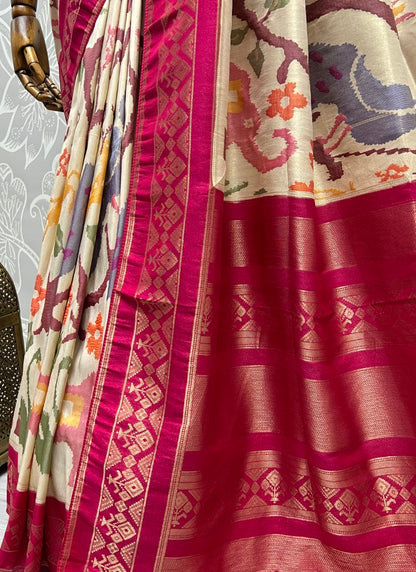 Hand Weaving Authentic Patola in Pink