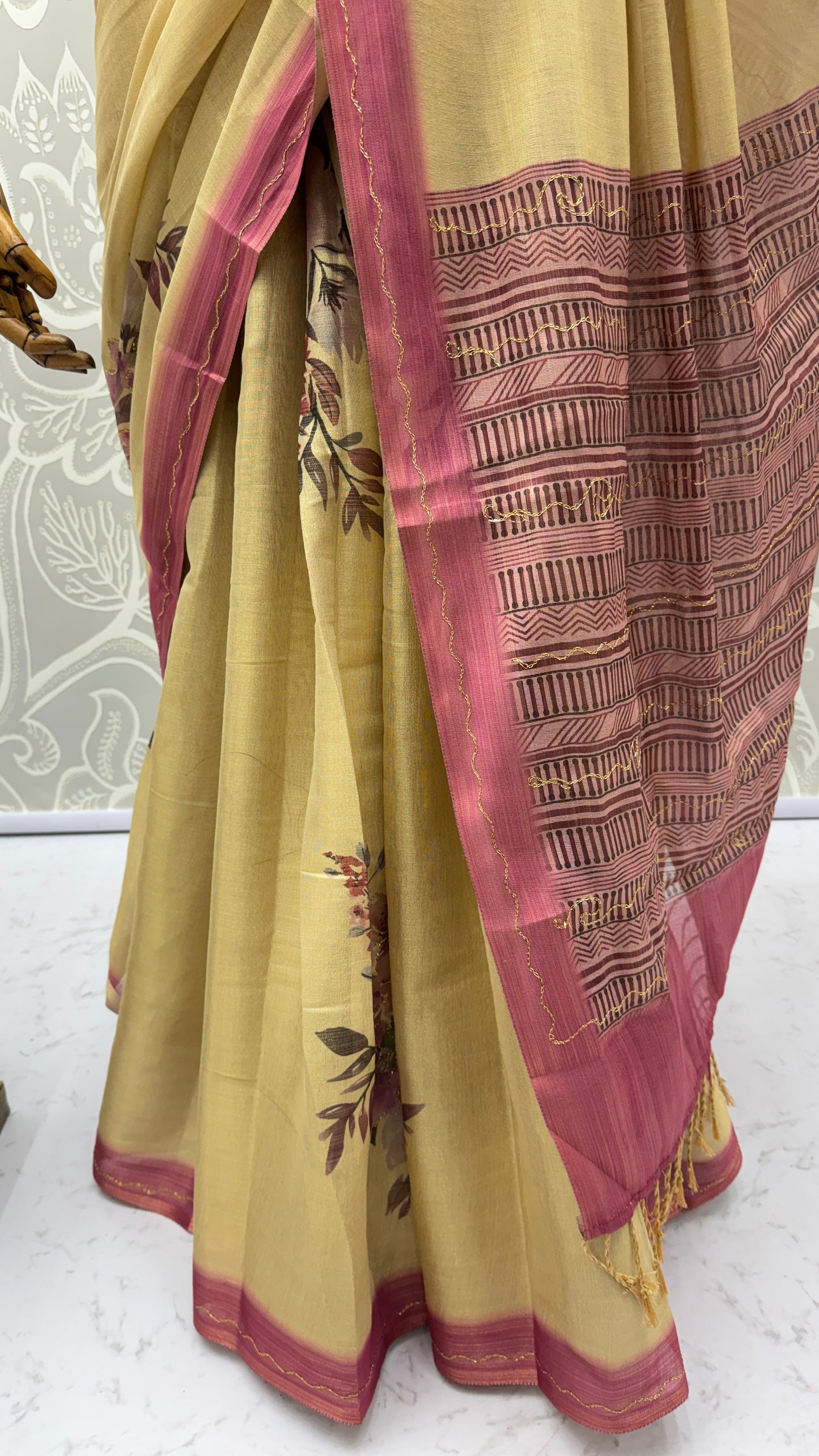 Floral Printed Virana Silk Designer Saree with Elegant Dori Work and Matching Blouse